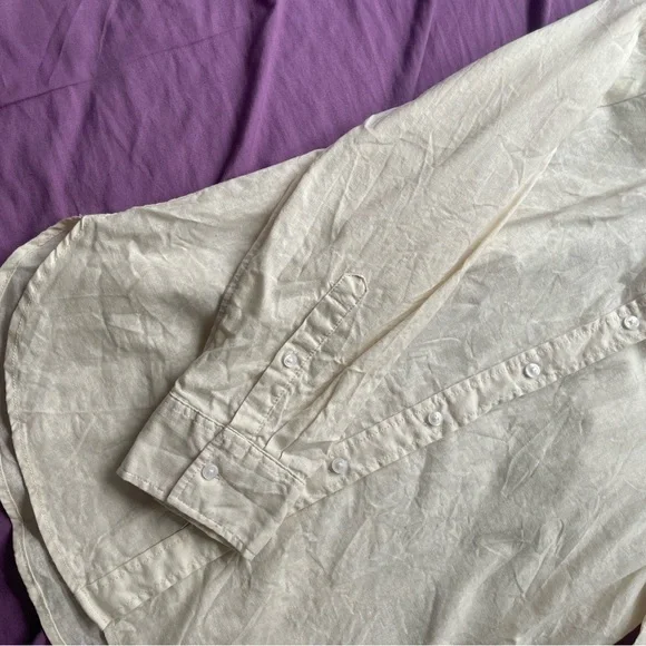 Linen-Blend Button-Up Blouse - Picture 2 of 3